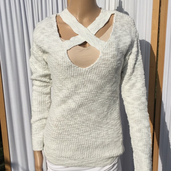 New York & Company Tops - 🎁NY & Co Light Fancy Sweater & Camisole🎁